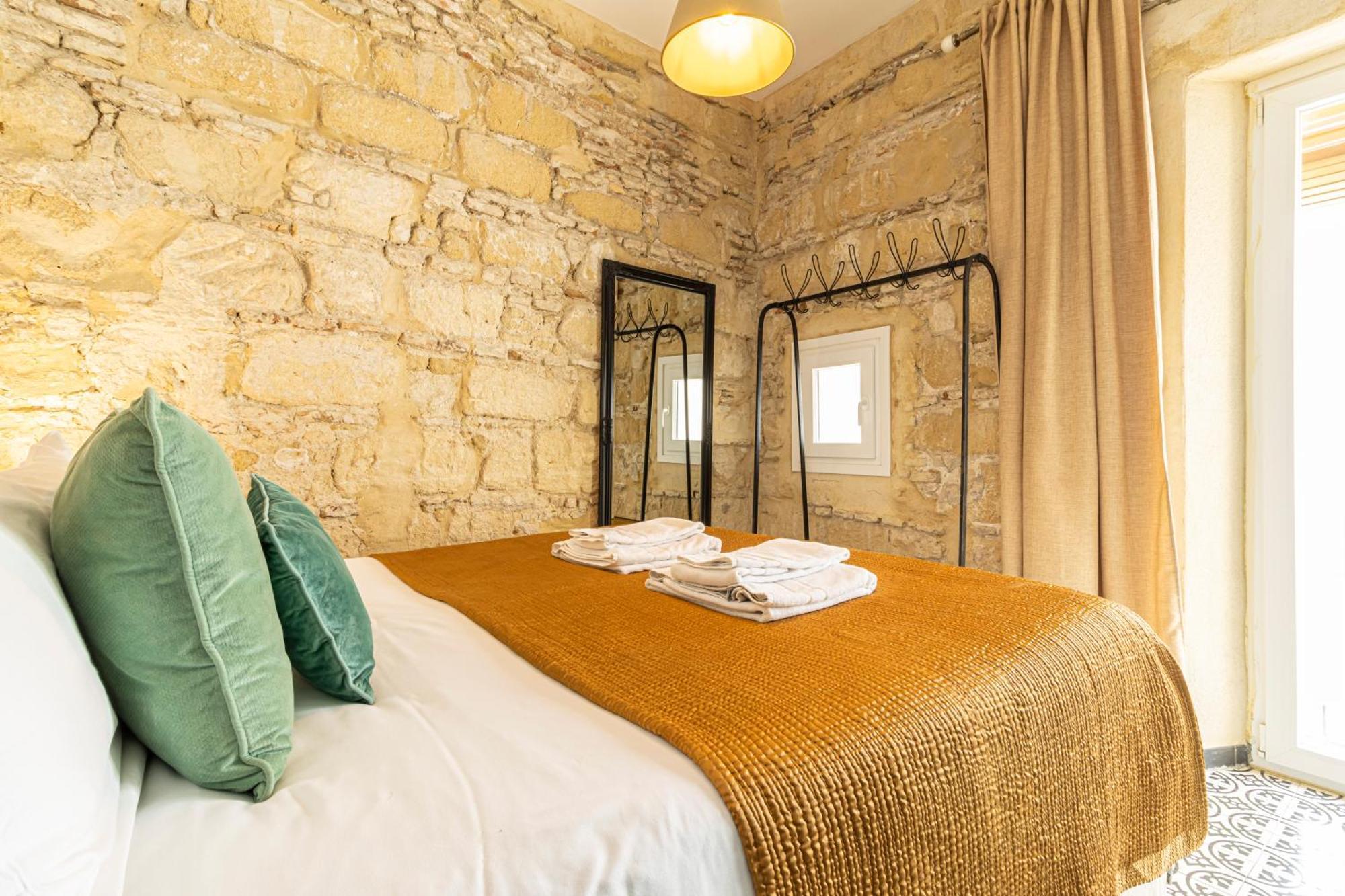 Entre Bodegas Jerez Apartment เฮเรซ เด ลาฟรอนเตรา ภายนอก รูปภาพ