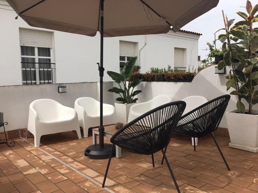 Entre Bodegas Jerez Apartment เฮเรซ เด ลาฟรอนเตรา ภายนอก รูปภาพ
